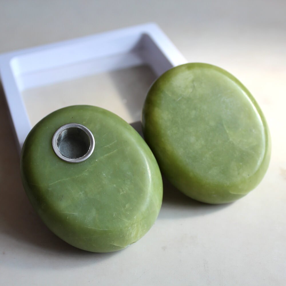 Xiuyan Jade Palm Stone Pipe 1.97 in