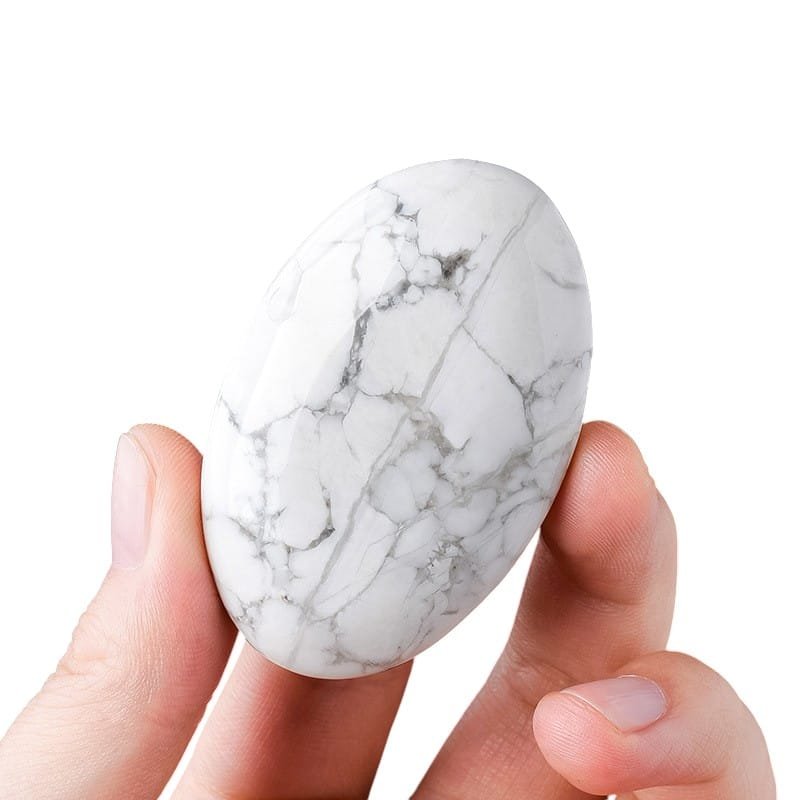 Howlite Palm Stone 2.36 in White 0.49 lb