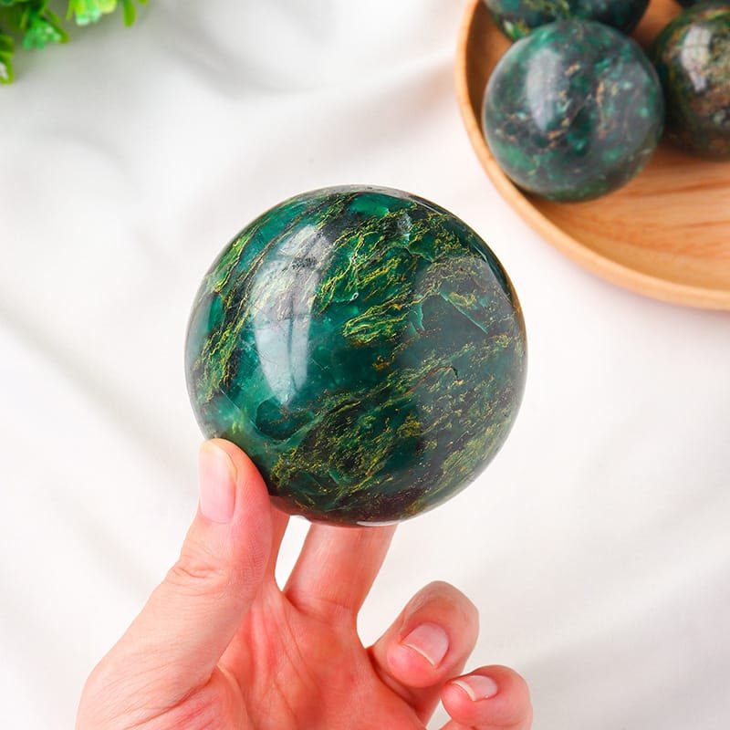 2 Sizes of Green  Emerald Crystal Sphere Balls Wholesale