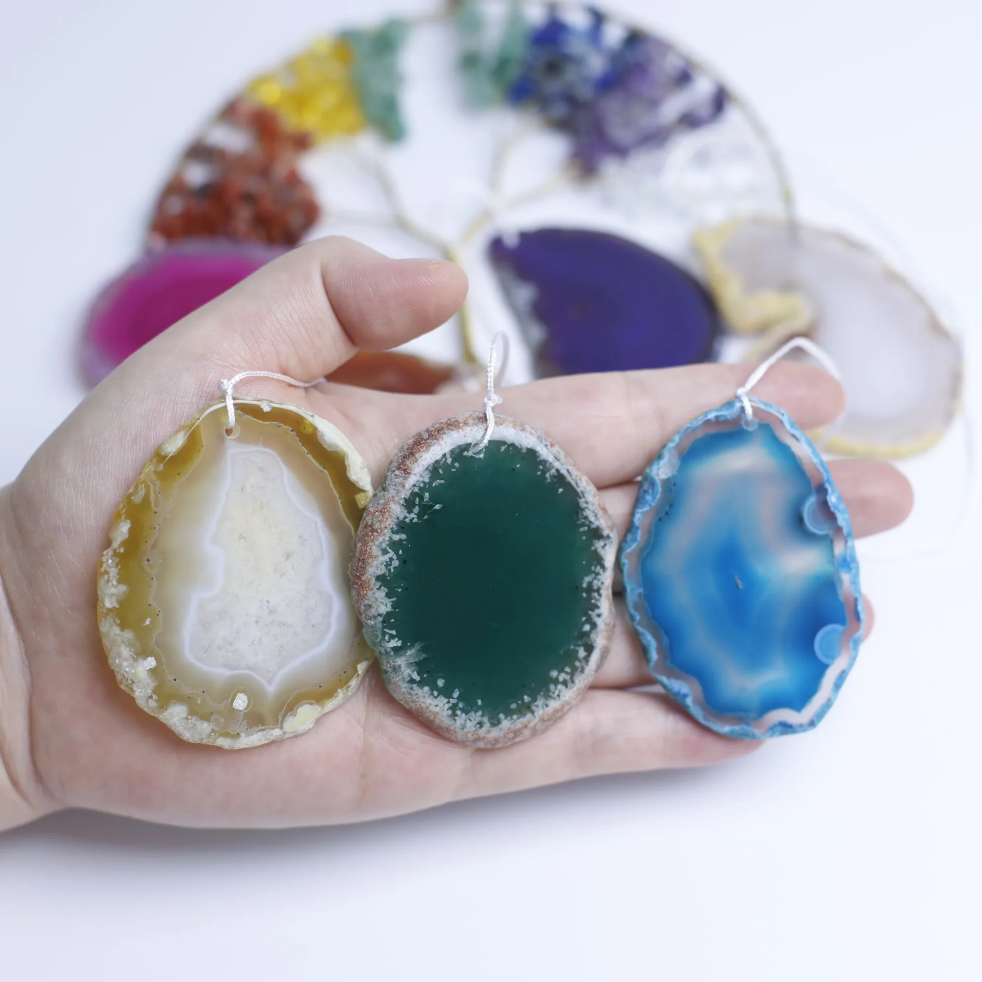 2-Tree-Design Natural Agate Slice Wind Chimes 23.6 in (7 Agate Slices per Chime) - 1