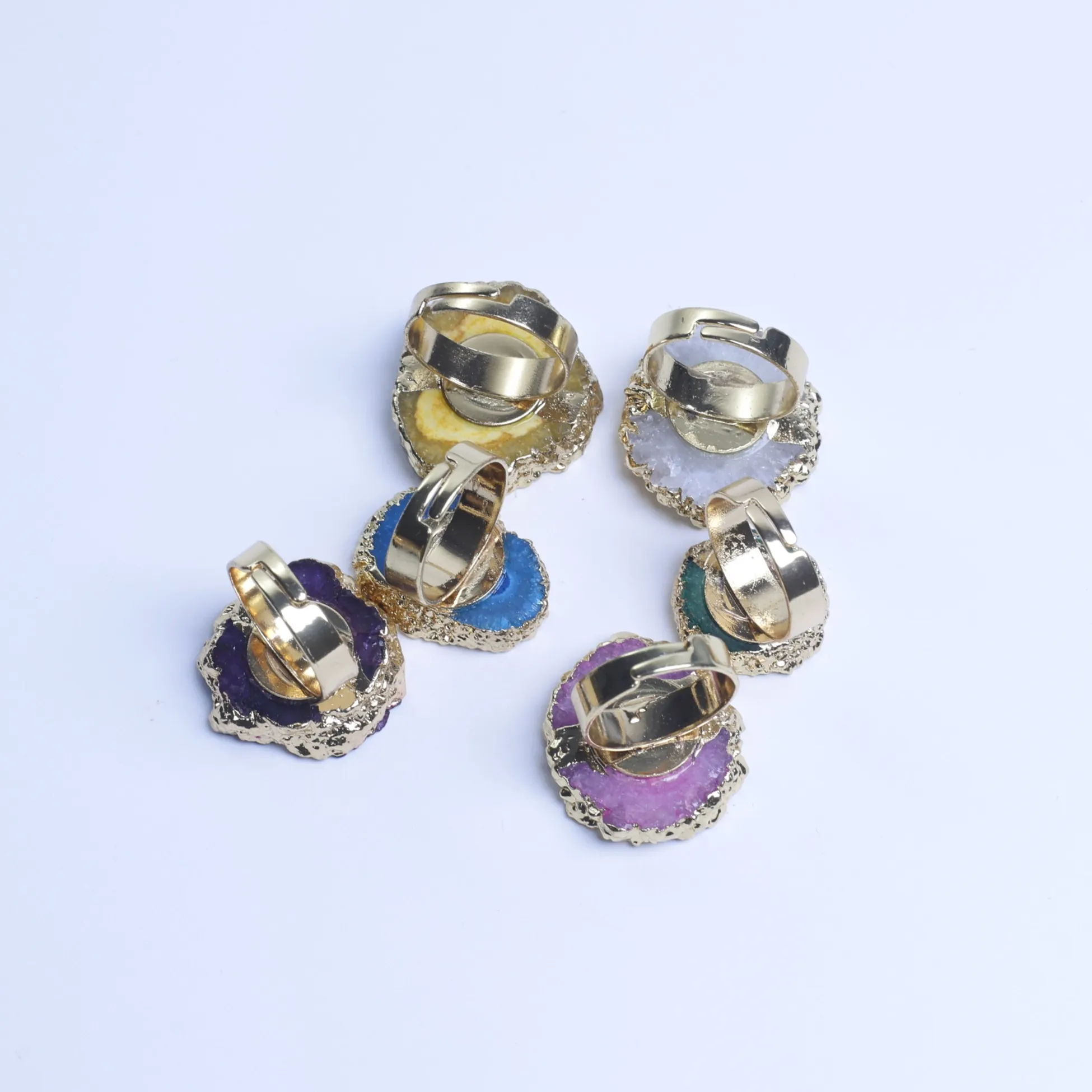 6-Color Dyed Agate Geode Slice Adjustable Ring with Gold-Plated Edge - 1