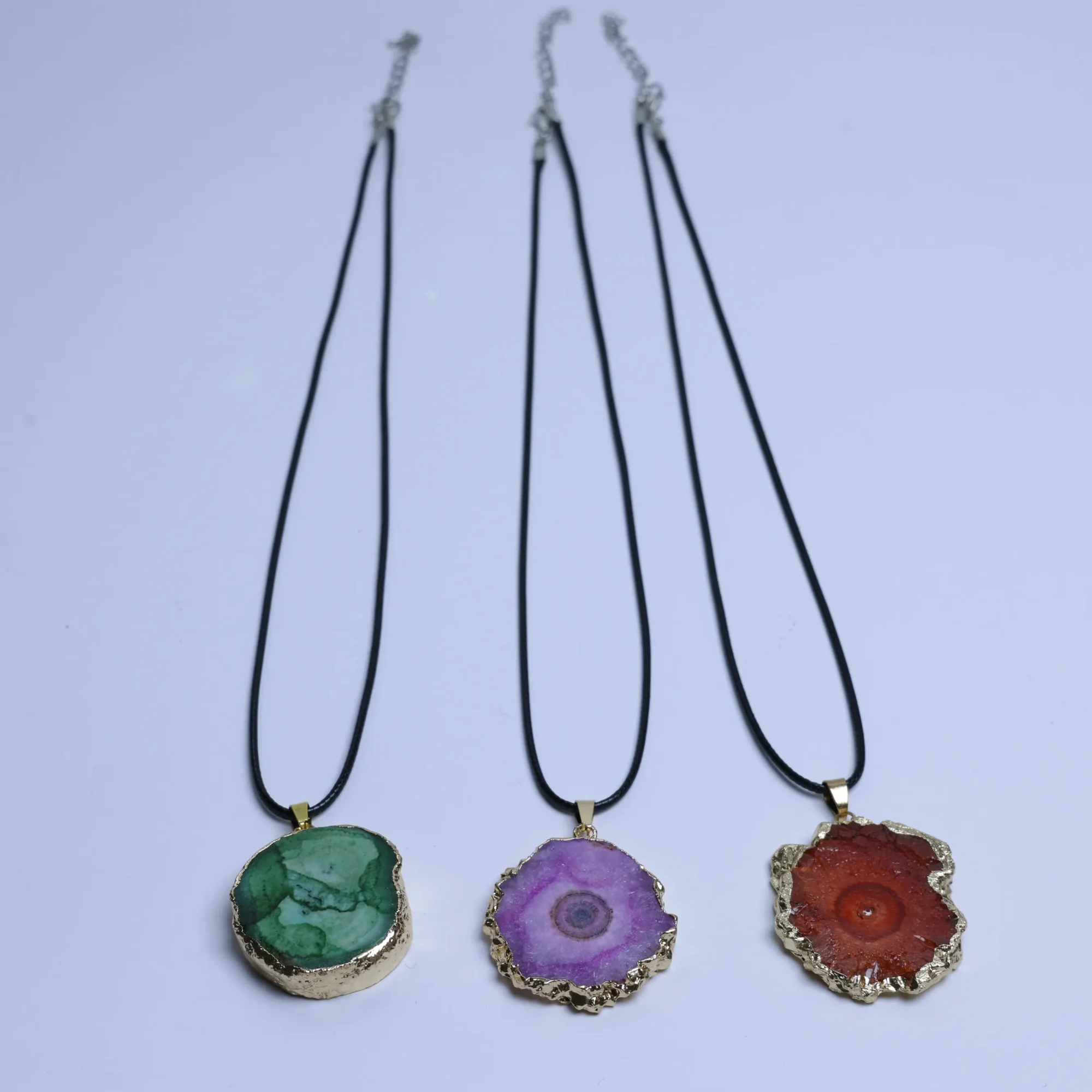 6-Color Small Agate Geode Slice Pendants - 1